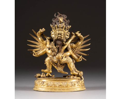   HAYAGRIVA IN YAB-YUM     Tibet, um 1900 oder früher     Bronze, vergoldet. H. ca. 20 cm. Im Boden gemarkt. Mehrteilig, Kopf