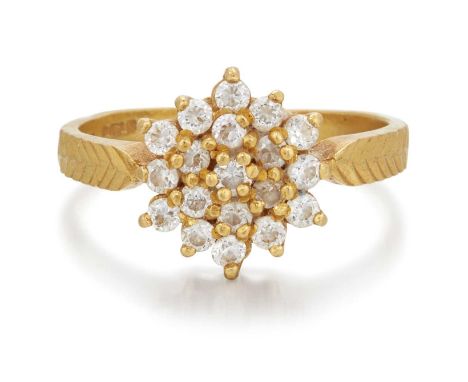 A 22 CARAT GOLD CUBIC ZIRCONIA CLUSTER RING hallmarked import Sheffield 1991, ring size I, 3.8 gramsGood condition.