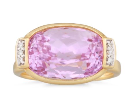 A KUNZITE AND DIAMOND RING, the oval kunzite to diamond shoulders, mounted in 18ct yellow gold, size M