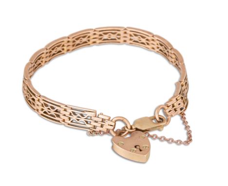 A 9CT GOLD FANCY GATE LINK BRACELET, padlock clasp, 17.2 g.