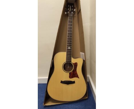 Tanglewood Sundance Premier TSP15CE electro acoustic guitar with Fishman pickups in factory cardboard case as new. 