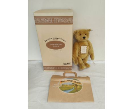 Vintage 1994 limited edition boxed Steiff growling bear modeled after an earlier example from 1908. No 00278/3000. 