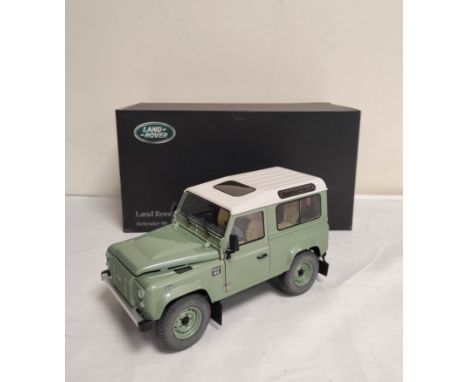 Kyosho boxed 1:18 scale Land Rover Defender 90 Heritage in Grasmere green. Metal construction with box.&nbsp; 