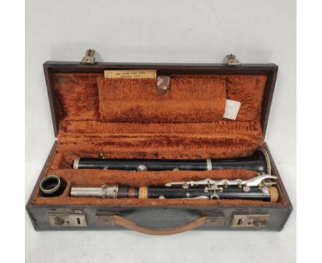 Cuesnon et Cie, Paris clarinet in leather hard back case.