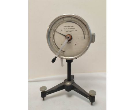 Vintage 1950s L. Oertling Torsion Balance, Model no 62572B, 50mg scale 