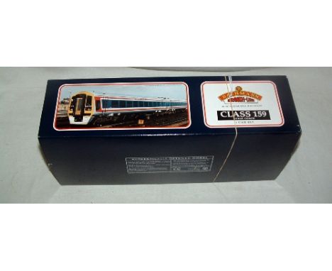 BACHMANN 31-512 Class 159 3 Car DMU SWT 'Stage Coach' Livery. Mint Boxed with Instructions.