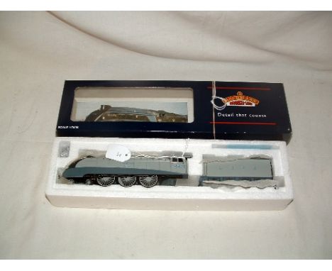 BACHMANN 31-952A LNER Silver Grey Class A4 4-6-2 'Silver Fox'. Mint Boxed with Instructions and unopened Accessory Pack.