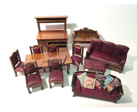 Selection of late 19th/early 20th century doll's house furniture comprising: sofa, six chairs and foot stool, all with matchi