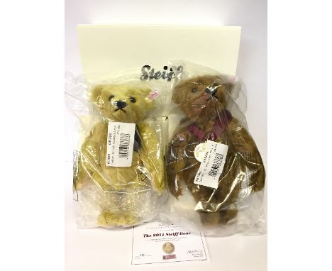 Two Steiff (Germany) Collectors Bears: EAN663666 2010 Danbury Mint Exclusive Bear, limited edition no.77 of year 2010; EAN663