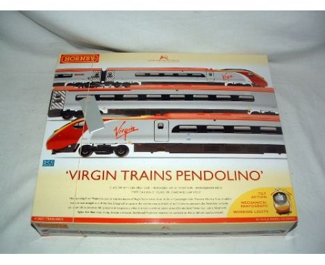 HORNBY R2467 'Virgin Trains Pendolino' Train Pack comprising a Class 390 motorised Kitchen First Car no 69112, First Car with
