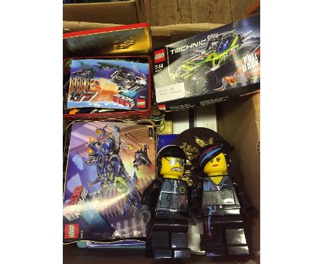 Good quantity of loose Lego Movie Lego, includes: 2 x 70802 Bad Cop's Pursuit (one complete, one with 2x piece missing); 7080