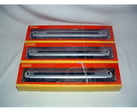 HORNBY - 3 x Pendolino Coaches - R4271 Standard Buffet (non working Pantograph) no 69812, R4272 Trailer 2nd Open no 68812 and