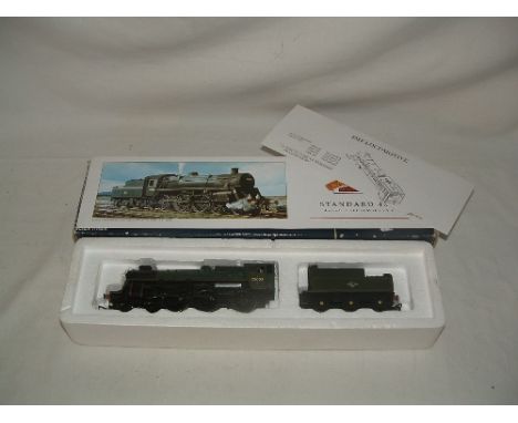 BACHMANN 31-106A BR Green lined Red Standard 4MT 4-6-2. Near Mint in a Good Box with Instructions.