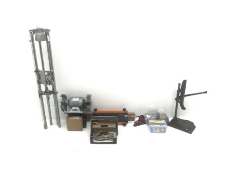 Various hand tools comprising Stanley combination plane, a button press, router jig and a Hilka 6" bench grinder - Condition 