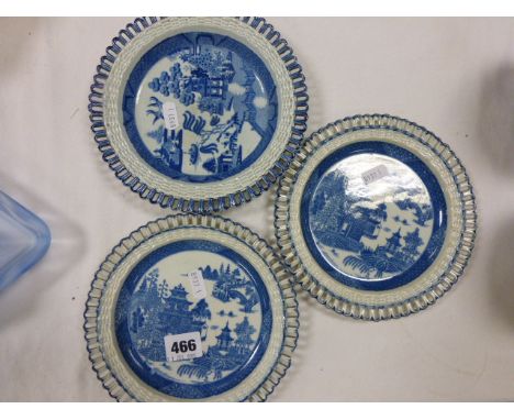 Three Early 19th century Pearlware arcaded rim basket weave plates, willow patterned