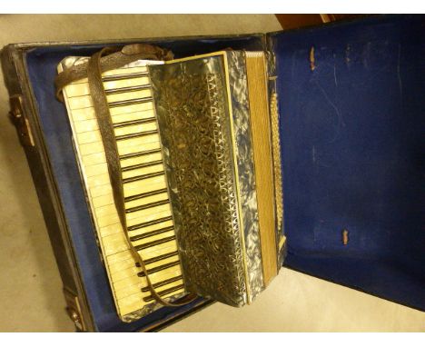 Cased Vintage Large Accordian