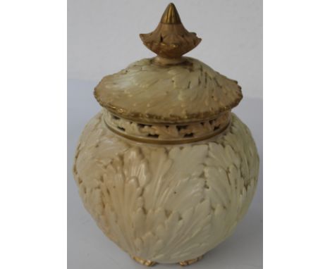 Royal Worcester blush ivory pot pourri pot with leaf decoration, 21cm&nbsp;