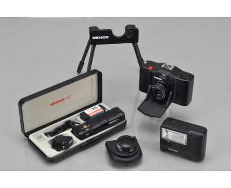 Minox Digital Classic Camera 5.0 Plus (Leica M3 Replica) - Digital Point & Shoot