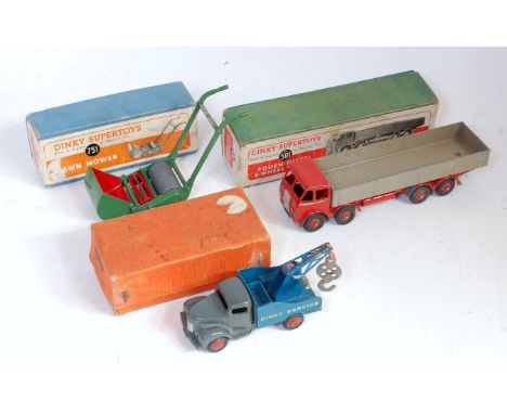 Three boxed and playworn Dinky Toys diecasts to include No. 501 Foden diesel 8-wheel wagon, No. 25 X breakdown lorry and No. 