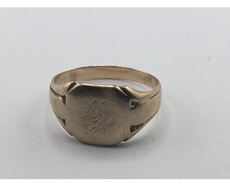 A Gents 9carat gold signet ring weight 3.9g