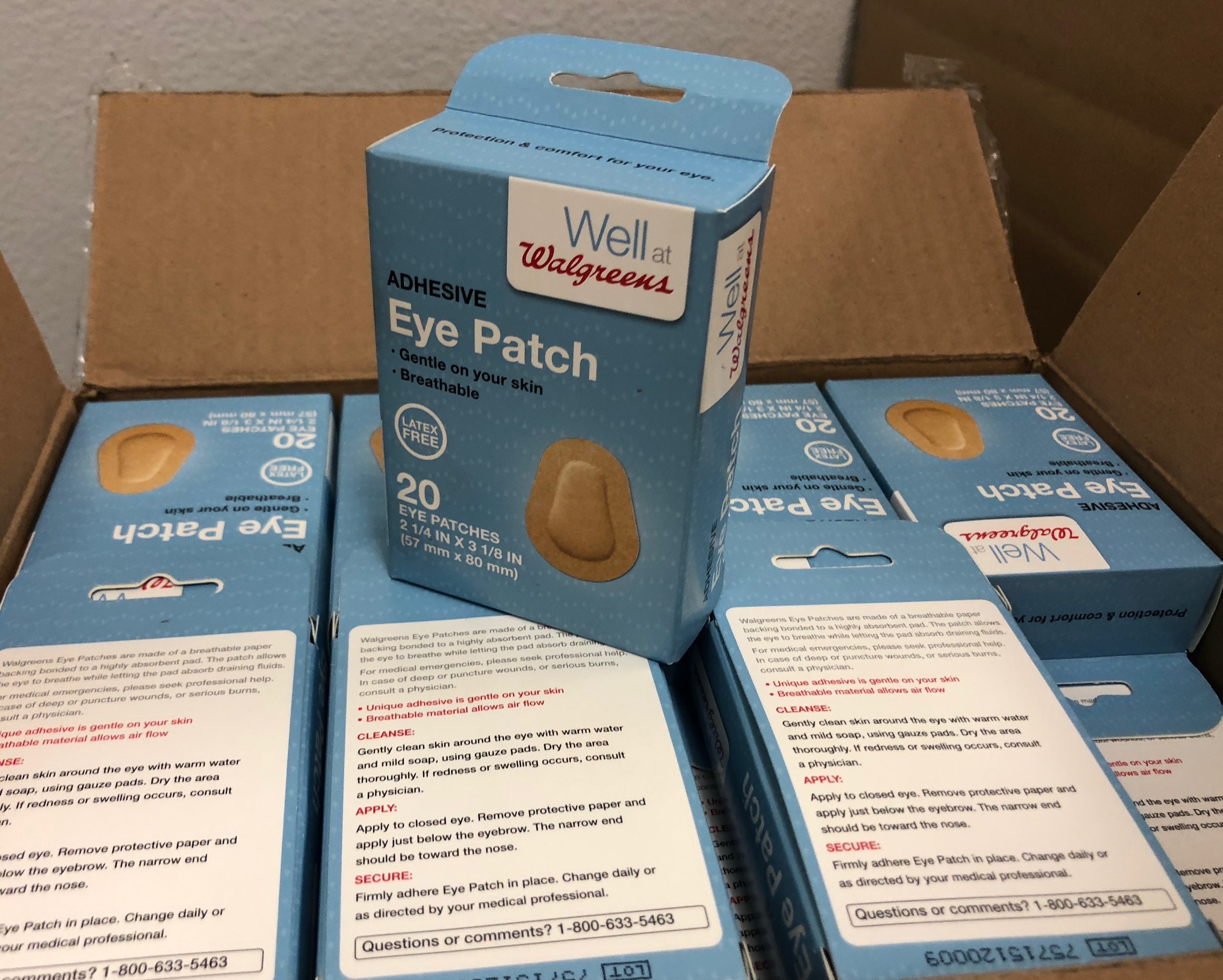 LOT OF 6,720 WALGREENS ADHESIVE EYE PATCHES MODEL WRX335539 20 EACH BOX