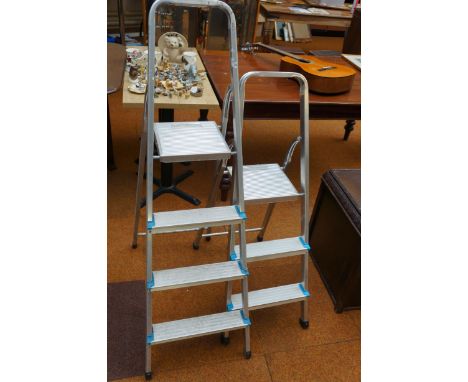 2 Aluminium step ladders 