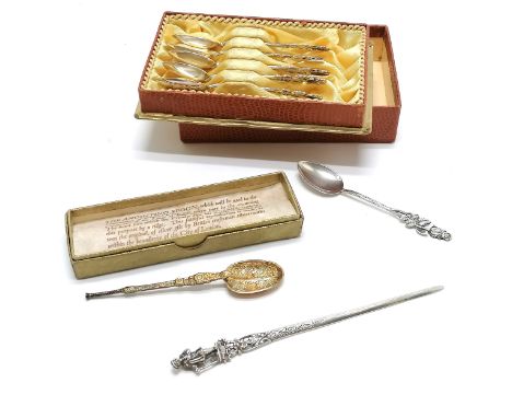 835 silver paperknife with man smoking pipe detail to top - 15.5cm long t/w silver gilt anointing spoon in box &amp; cased se