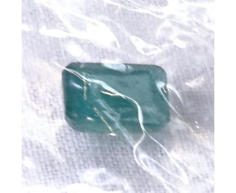 A 2.48ct unmounted emerald step-cut emerald, dimensions: 9.12mm x 6.21mm x 5.41mm, with ITLGR Gemstone Report 