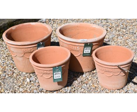 Four RHS terracotta arch pattern garden planter pots, two @ 24 cm h, 2 @ 18 cm h, new unused (4)