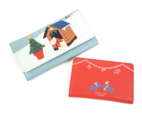 Radley Christmas time special wallet in green, original tag, and dust bag, Christmas pudding. Key ring, (brand new) together 