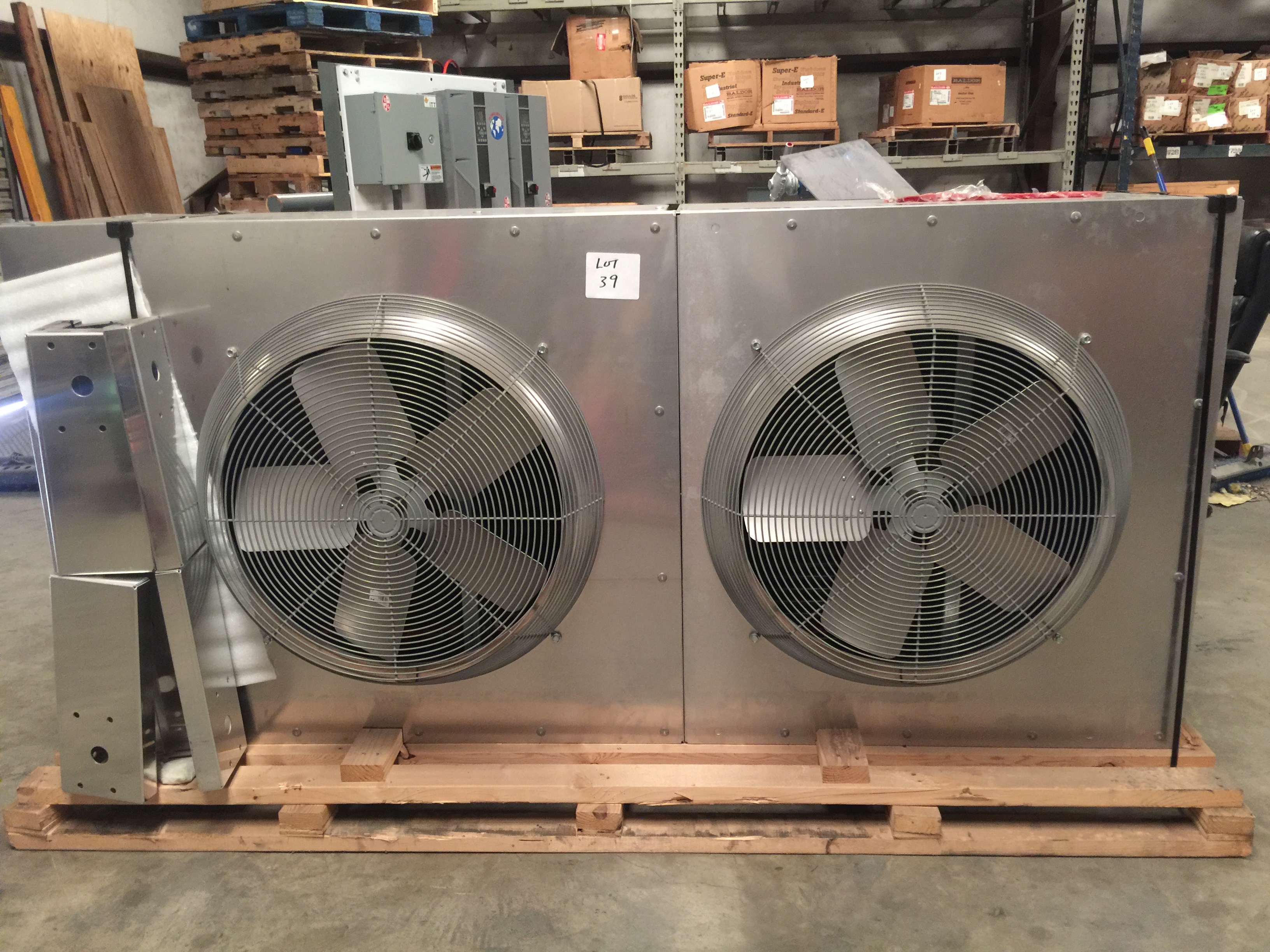 Liebert 2 Fan Air Conditioner Condensor Model DCDF205A Maximum