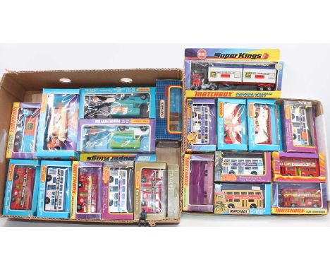 One large tray of boxed Superkings models, mainly buses, 17 boxed and 2 empty boxes (19 in total) plus a Zylmex boxed bus (mi