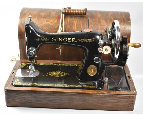 An Oak Cased Manual Sewing Machine, No.Y9146575 