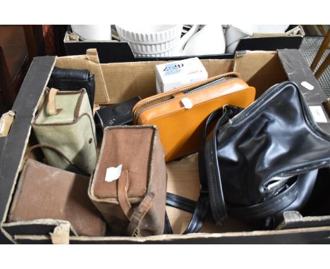 A Collection of Various Vintage Cameras Including Polaroid Together with 1950's Cased Travel Set 