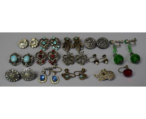 A Collection of Various 12 Various Vintage Screw Back Ladies Earrings, One Pair AF etc 