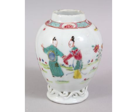 A GOOD 18TH / 19TH CENTURY CHINESE FAMILLE ROSE PORCELAIN TEA CADDY, decorated with landscape scenes and figures, 9.5cm high.