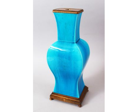 A GOOD CHINESE KANGXI PERIOD TURQUOISE PORCELAIN VASE / LAMP, the vase later mounted and fitted for lamp, base drilled, 35.5c