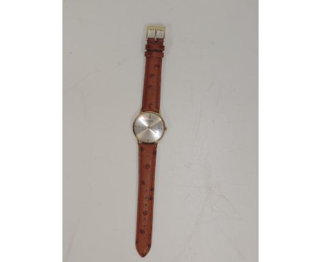 9ct Gold Rotary Wristwatch - Working 