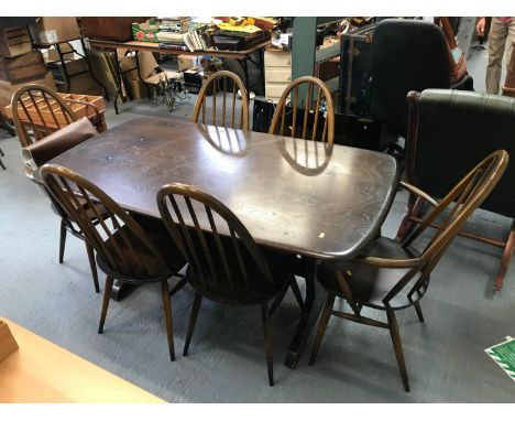 Ercol Dining Table and 6x Matching Chairs (2 of which are Carvers) 