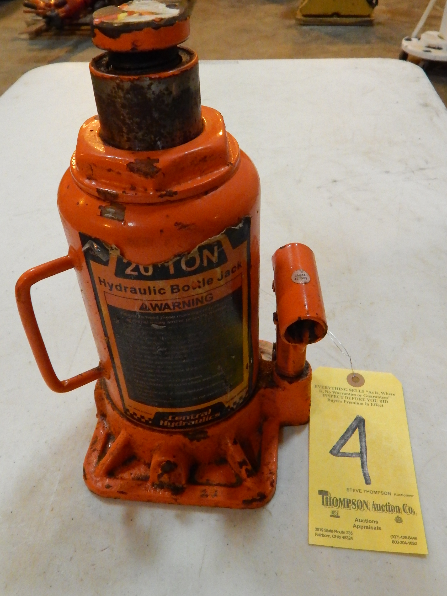 Central Hydraulics 20 Ton Bottle Jack