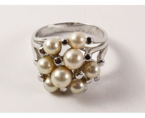 Pearl white metal cluster ring   Condition Report   Click here for further images, condition, auction times & delivery costs