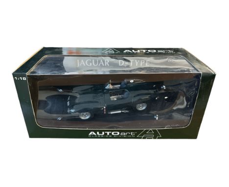 Autoart (Classic Division) 1/18th scale Jaguar D-Type (short nose) green No. 73561, generally excellent in good plus window b