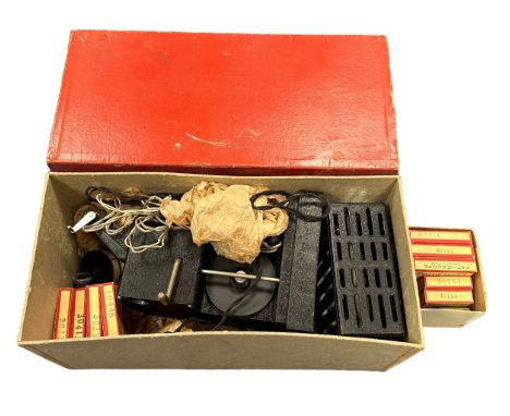 1930s Bingoscope 9.5mm film Projector No. B4 (mains model), generally excellent in good plus lift-off lid box with Mickey Mou