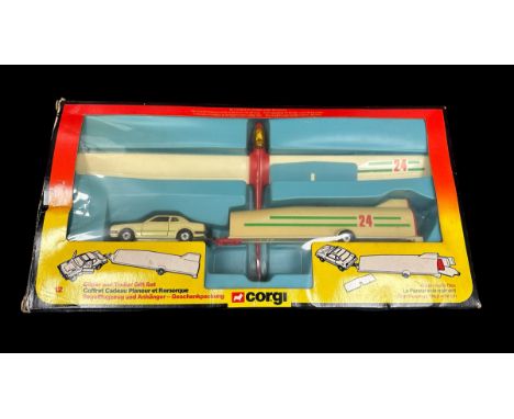 Corgi Glider and Trailer Gift Set GS12, generally excellent in good plus window box (cellophane tear and light crushing), wit