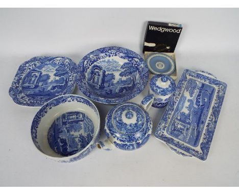 Lot to include Copeland Spode Italian pattern ceramics, Wedgwood Jasperware, part boxed.