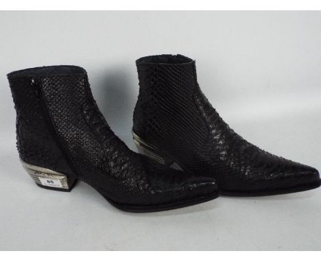 New Rock Boots - a pair of black, low-sided black boots, EU size 41, UK size 7, appears in pre-owned very good condition with