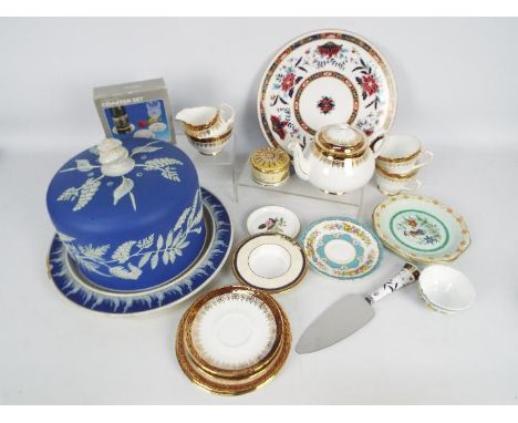 Mixed ceramics to include a Wedgwood style cheese dish and cover, Royal Worcester and similar.