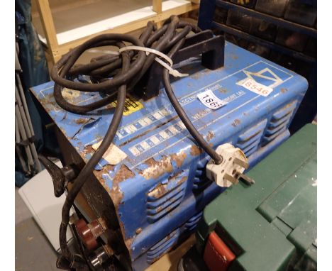 Weldspare 240v welder. All electrical items in this lot have been PAT tested for safety and have passed. This does not confir