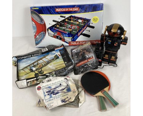 A collection of assorted vintage and modern toys to include Airfix kits and Talk-A-Tron robot. Lot also includes boxed Match 