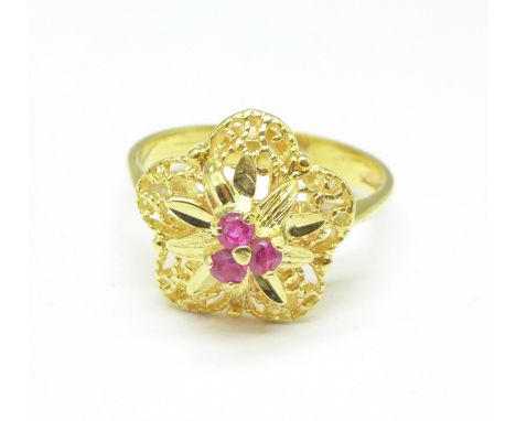 An 18ct gold and ruby ring, 4.7g, P